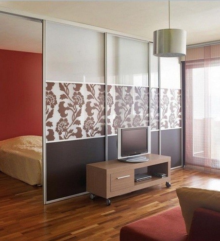 floor-to-ceiling-room-dividers-with-aluminium-frame-glass-divider